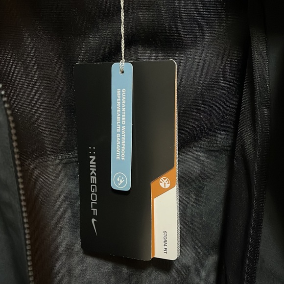 NWT Nike Golf Storm Fit rain jacket - Picture 4 of 8